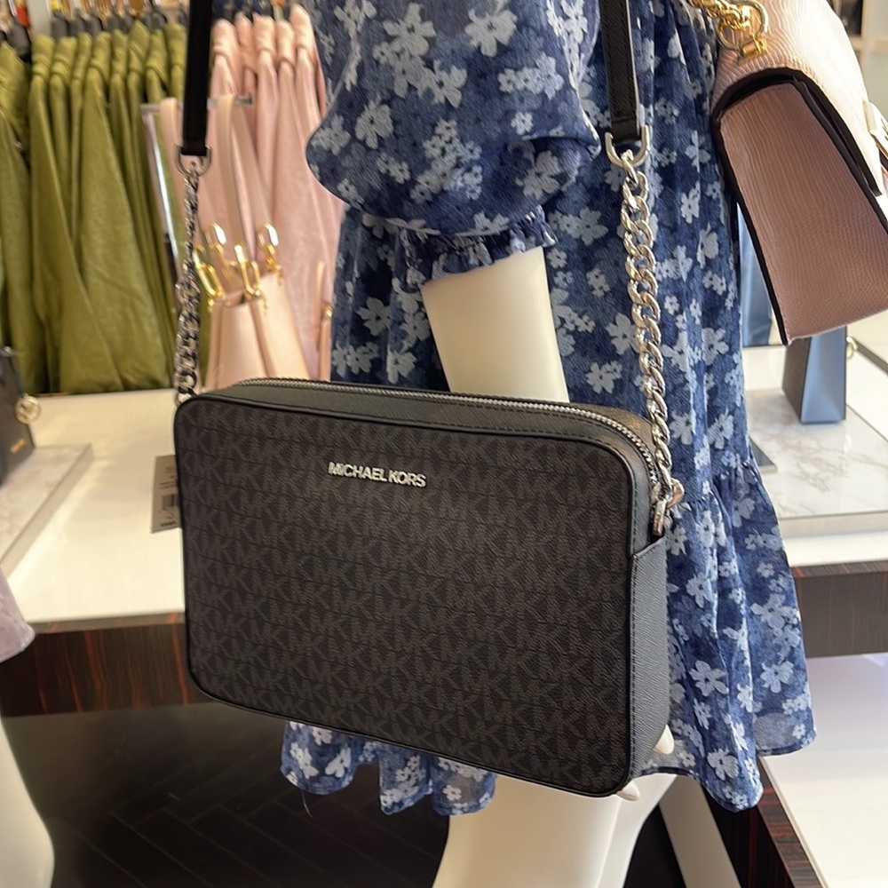 Michael Kors Jet Set Item Large East West Zip Crossbody Black - Picture 15 of 16